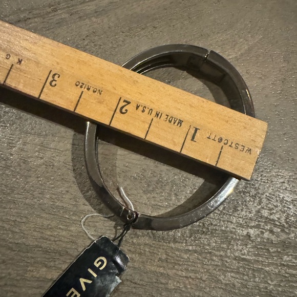 Vintage GIVENCHY hammered silver tone London Blue Topaz color bracelet - Picture 6 of 13